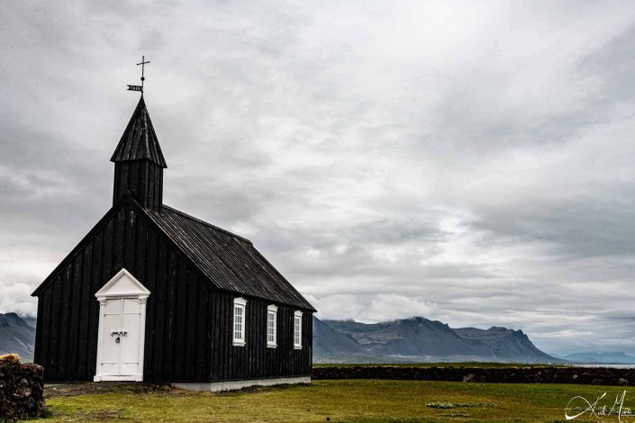 Scenic photo of a church/ cathedral