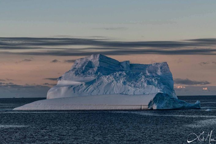 Best scenic photo of an iceberg