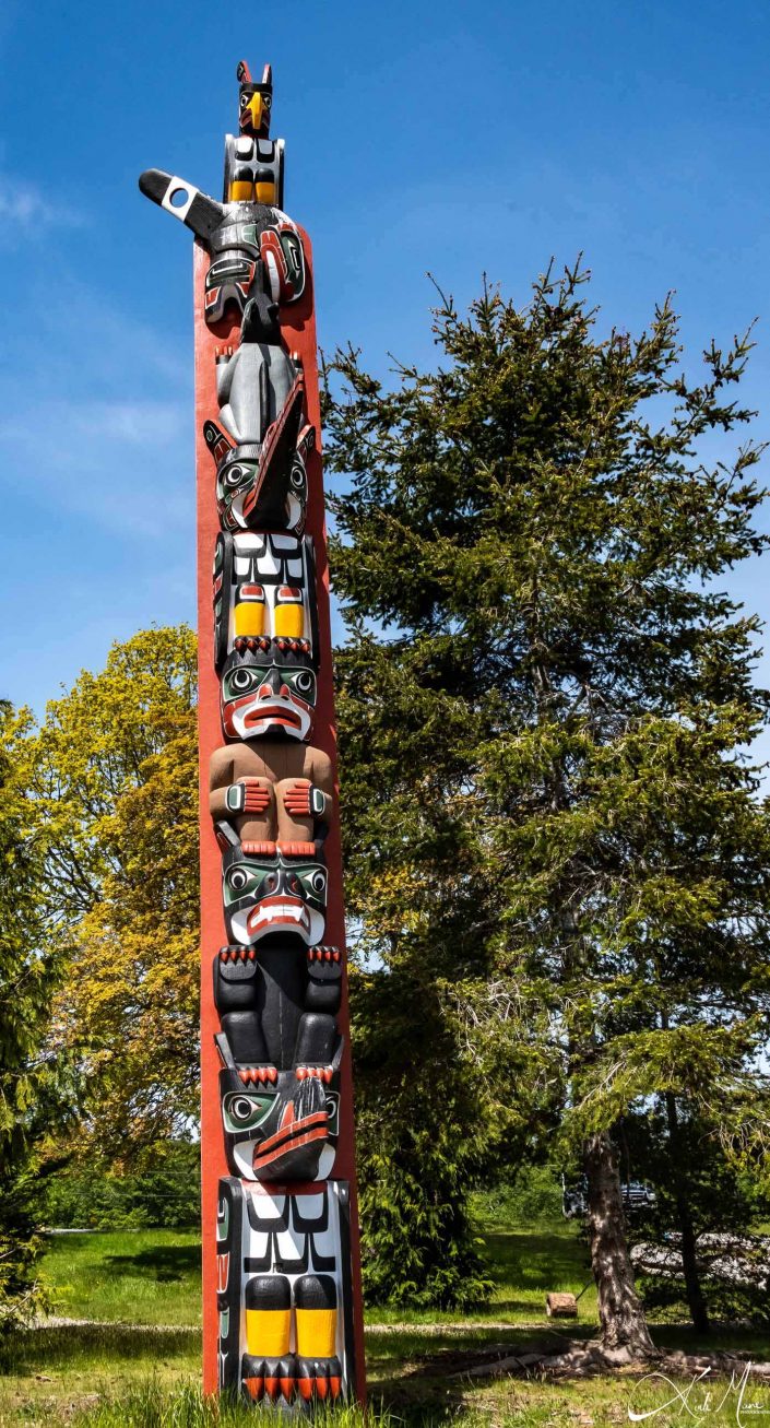 Beautiful & mesmerising Haida Gwaii- Culture, dancing, people, traditions and magnificent totem poles